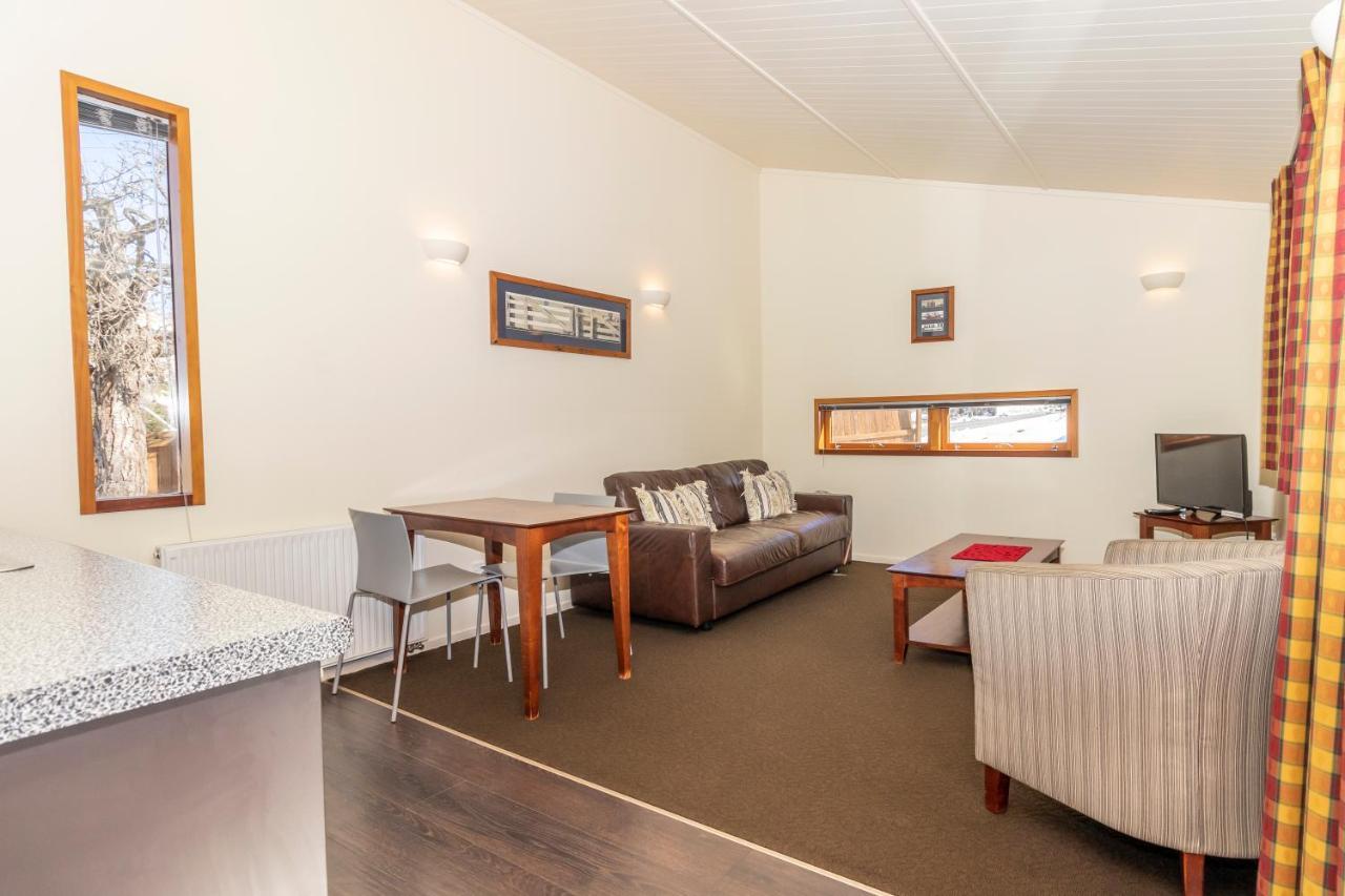 Naseby Lodge
