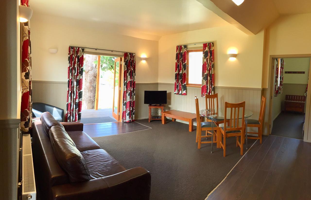 Naseby Lodge *